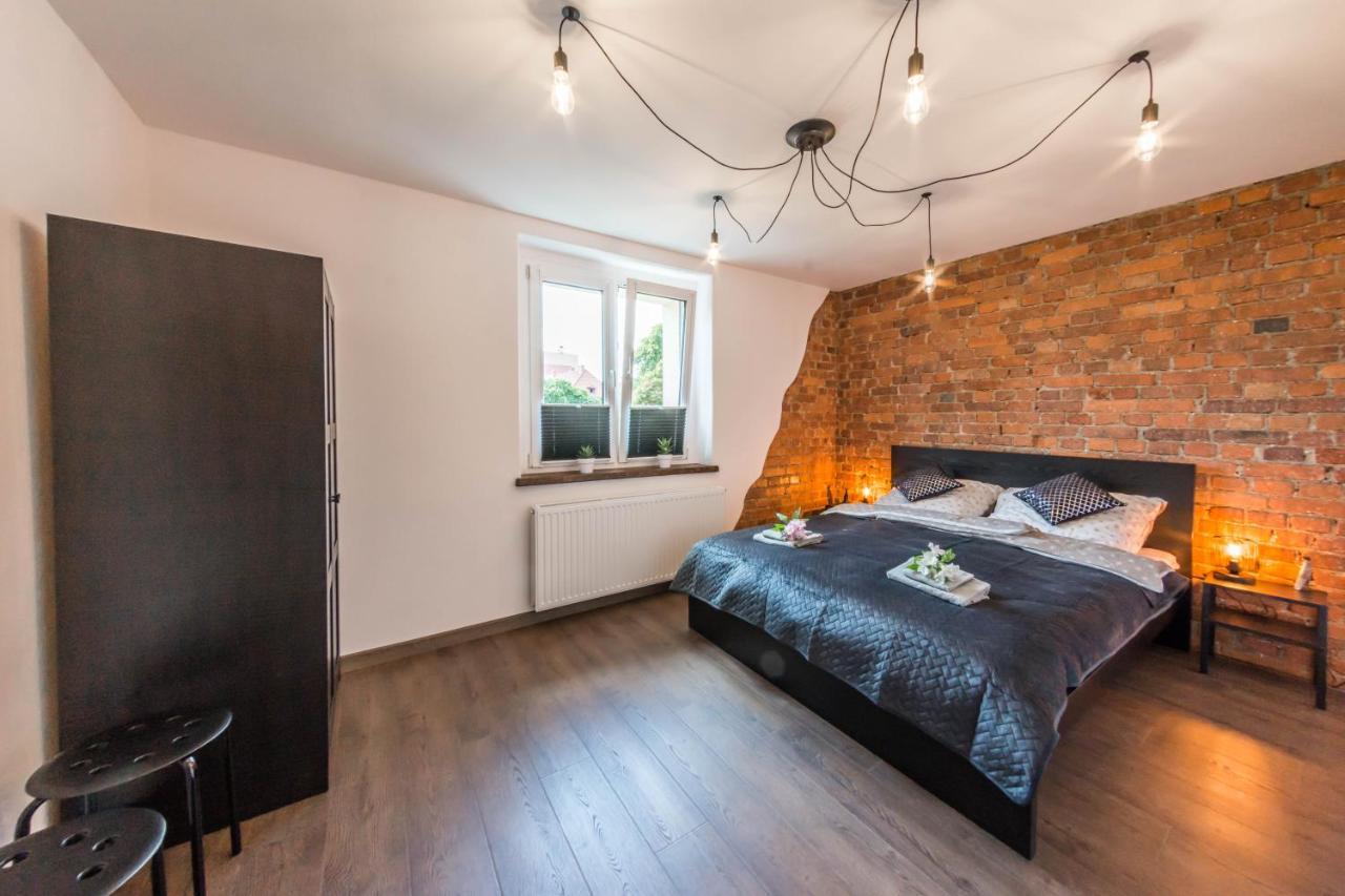 Apartament Wita Stwosza Jelenia Góra Екстериор снимка