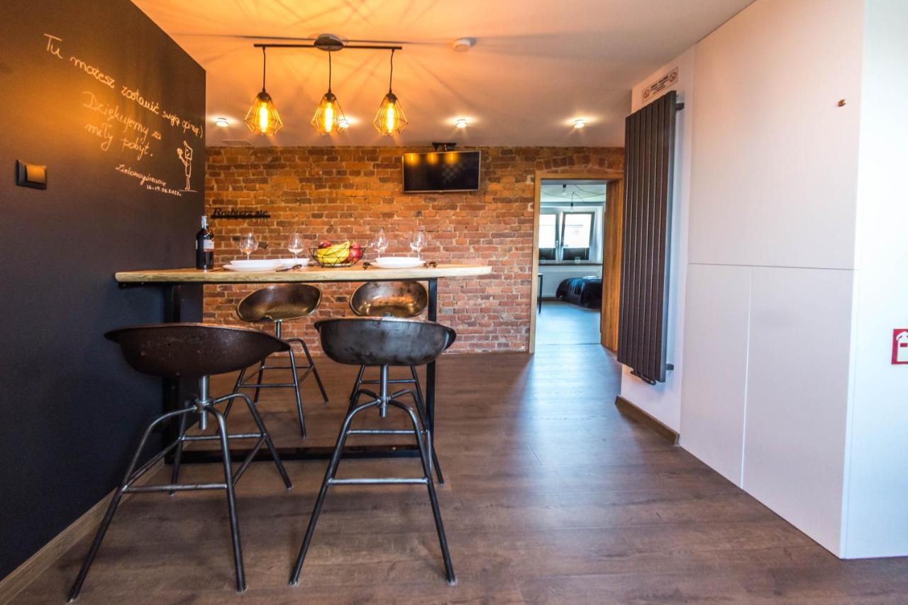 Apartament Wita Stwosza Jelenia Góra Екстериор снимка